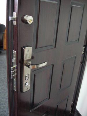 Блиндирани врати за ефикасна защита